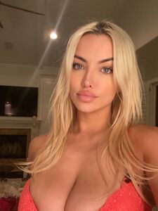 lindseypelas exclusive onlyfans leaked nudes
