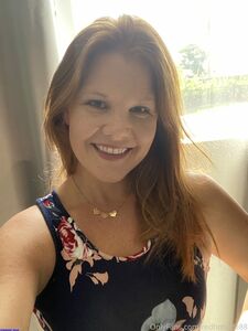 redhotwife88 exclusive onlyfans leaked nudes