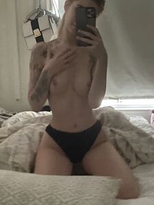 crrwie exclusive onlyfans leaked nudes