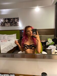 QUEENSLUTG aka gkiri new hot onlyfans leaked nudes