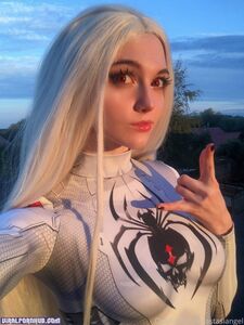 AstasiaDream (899 pictures)