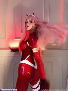 AstasiaDream (899 pictures)