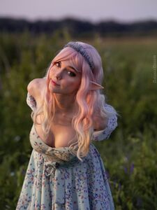 AstasiaDream (899 pictures)