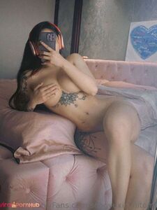 Hitomi Songyuxin Aka Syx_hitomi Nude Boobs And Big Booty Onlyfans Leaks Photos