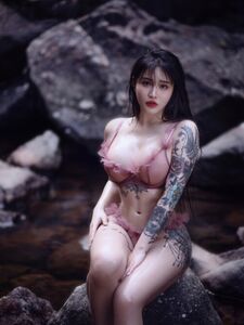 Hitomi Songyuxin Aka Syx_hitomi Nude Boobs And Big Booty Onlyfans Leaks Photos