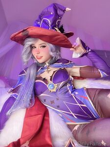 Belle Delphine Mona Cosplay Nude Pussy Rides Dildo Onlyfans Leaks Photos